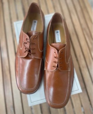Zapato caballero marron en piel con suela de cuero