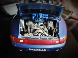 Porsche 911 Carrera Bburago 1:18