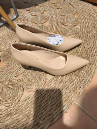 Zapatos tacón Bellelli beige talla 39
