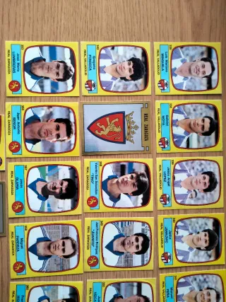 Panini Fútbol 88 - 37 cromos diferentes sin pegar