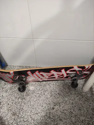 Monopatín Skate Hot Wheels