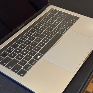 MacBook Pro 13 (2018) - i5 - 512GB - 4 Thunderbolt