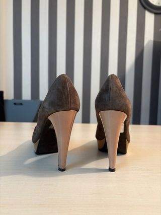 Zapatos de salon de ante