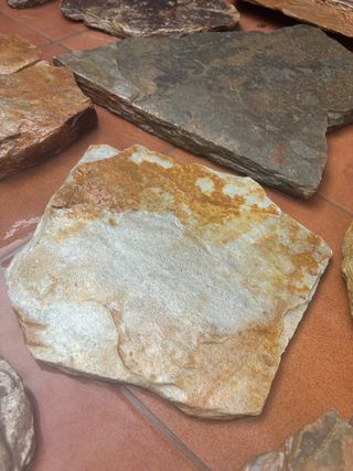 Piedras rústicas irregulares