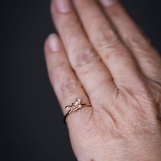 Anillo Mariposa Diamantes Marrones Oro