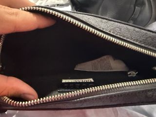 Riñonera Guess Negra y Gris