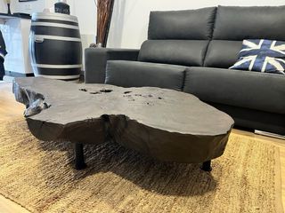 Mesa de centro rústica de roble