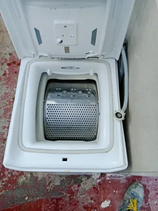 Lavadora como nueva, 7 kilos 3 veces usada