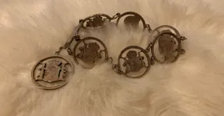 Pulsera monedas plata antigua