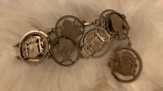 Pulsera monedas plata antigua