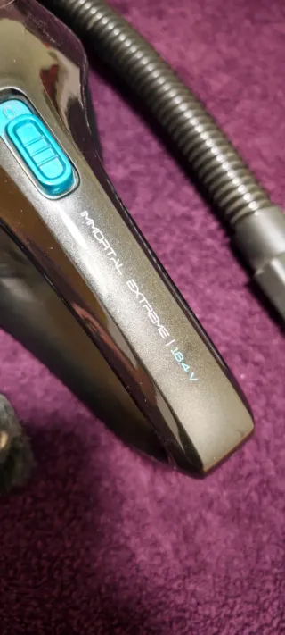 Aspirador de mano Cecotec 18.4V