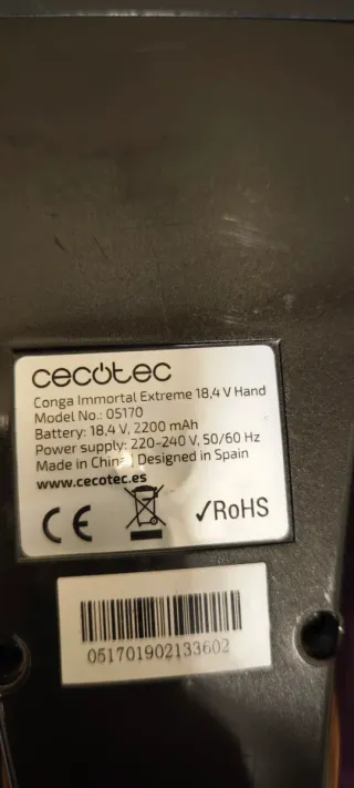 Aspirador de mano Cecotec 18.4V