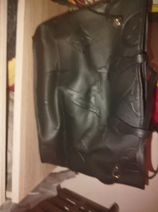 Bolsa Louis Vuitton Preta Estilo Neverfull