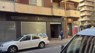 Ofresco compartir local serv. Estetico