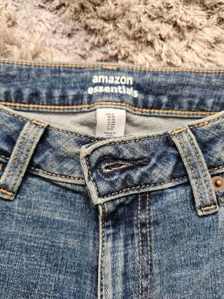 Bermuda Mujer Amazon Essentials Talla 36