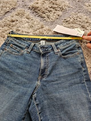 Bermuda Mujer Amazon Essentials Talla 36