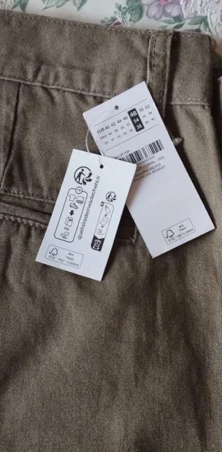 Pantalón chino Tex. Talla 48. Color Camel. Nuevo