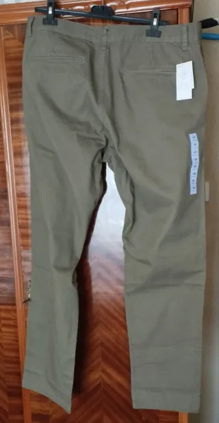 Pantalón chino Tex. Talla 48. Color Camel. Nuevo