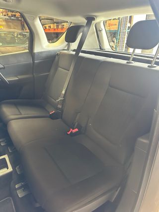 Opel Meriva 2011  124.000km