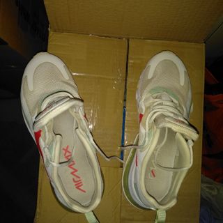 Nike Air Max 270 React Talla 39