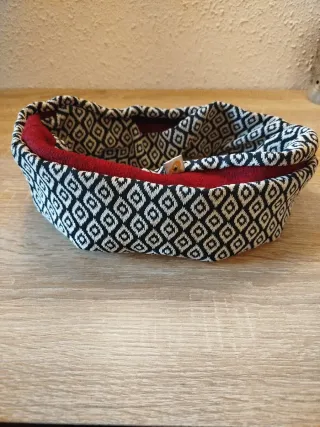 Bufanda cuello reversible blanco y negro