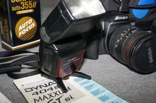 Minolta Dynax 500si Super+2x Lente Sigma+2x Flash