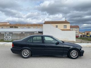 BMW e36 318i