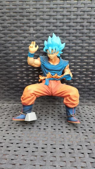 Figura Goku Super Saiyan Azul