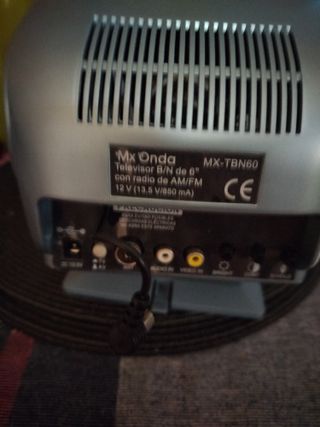 MX ONDA TV Portátil con Radio