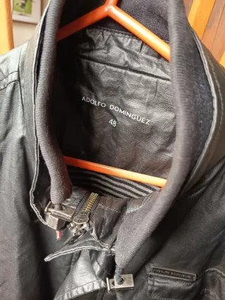 Cazadora negra buen estado