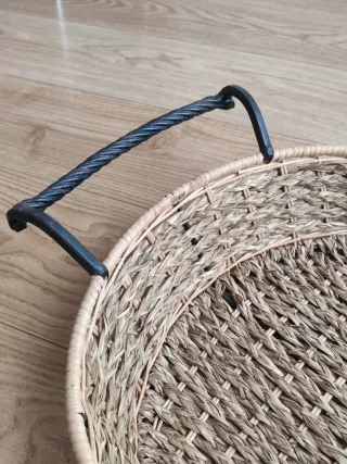 Cesta mimbre ovalada con asas hierro