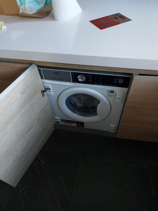 Lavadora integrable AEG 8 kg