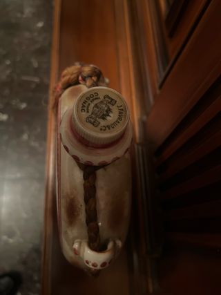 Bottiglia da collezione con stemma