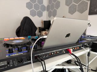 Reloop Mixon 8 Pro Controlador DJ