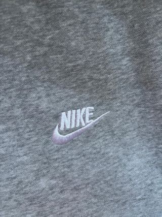 Sudadera Nike Gris Básica