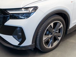 Audi Q4 e-tron Black line edition 45 e-tron 82kWh 210 kW (286 CV)