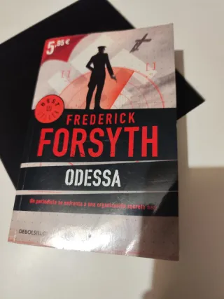 Lote 3 libros sobre la Segunda Guerra Mundial