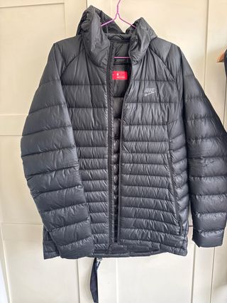 Plumas Nike Negro Talla M (Plumon de pato)Pvp:120