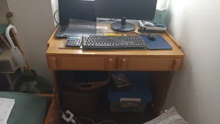 Armario ,cama y escritorio estilo vintage