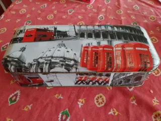 Caja metálica decorada Londres