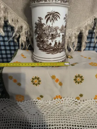 albarelo de farmacia de La Cartuja