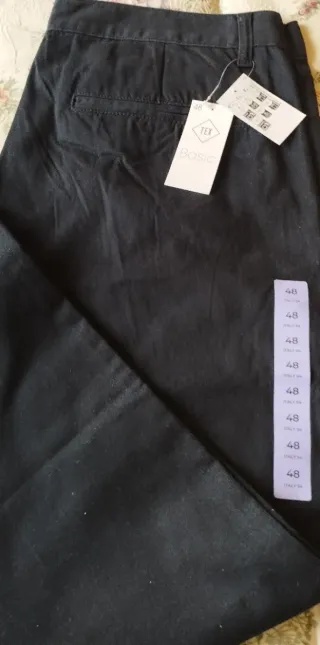 Pantalón chino Tex. Talla 48. Nuevo.
