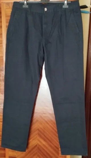 Pantalón chino Tex. Talla 48. Nuevo.