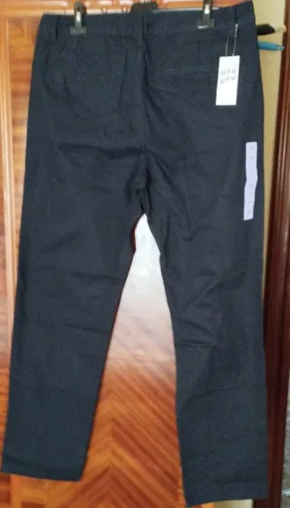 Pantalón chino Tex. Talla 48. Nuevo.