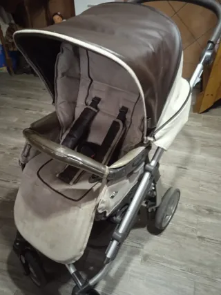 Carro de bebé NOVO