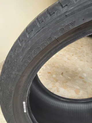 Neumáticos 225/40R18