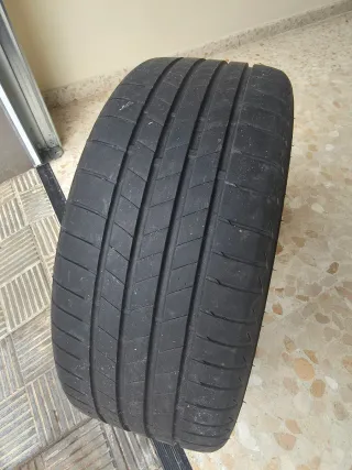 Neumáticos 225/40R18