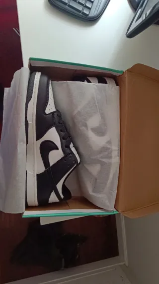 Nike Dunk Panda Sin estrenar