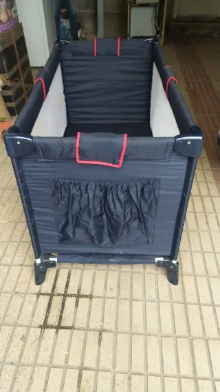 Cuna de viaje azul