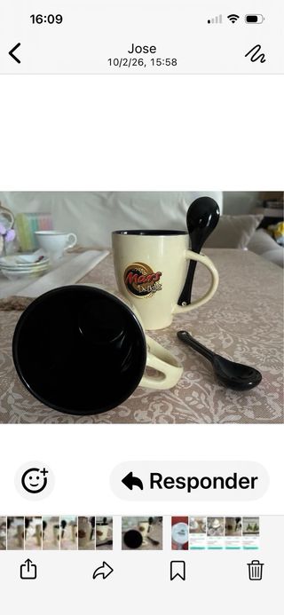 Tazas grandes Mars con cuchara